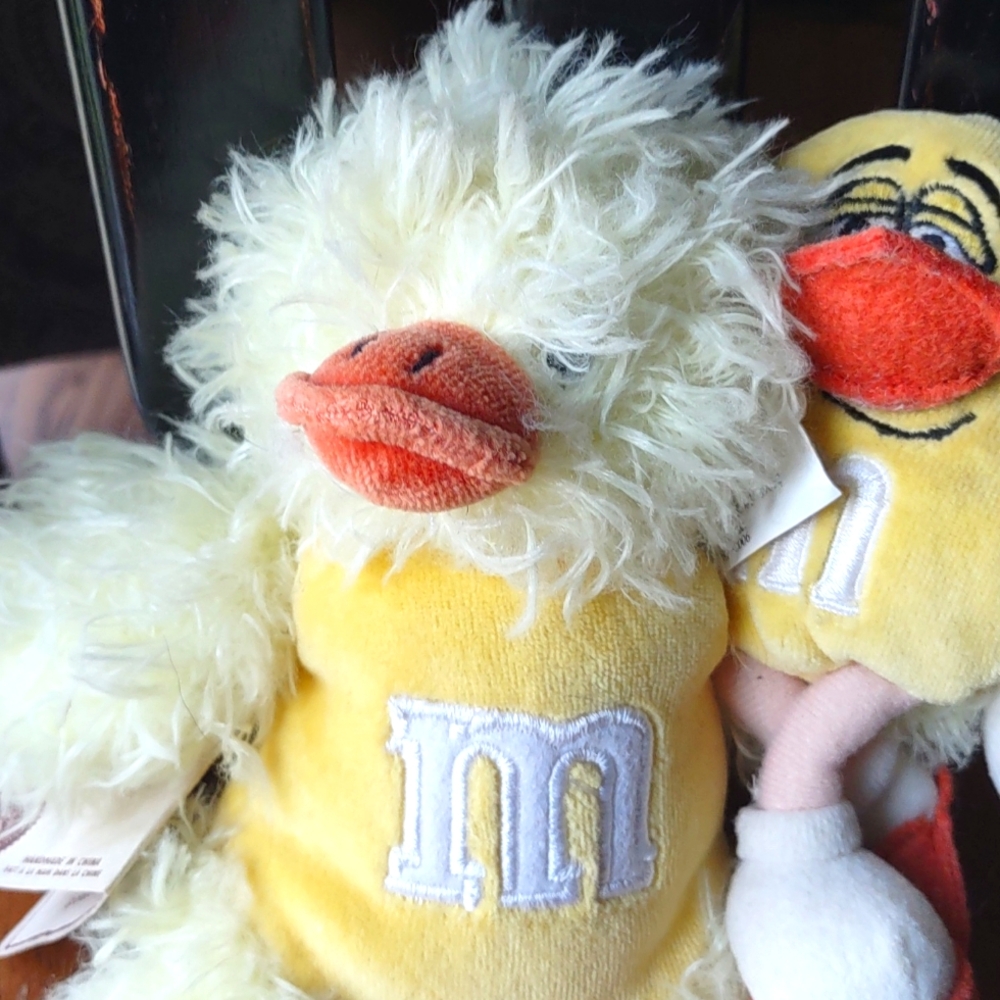 Vintage Boyd's Yellow M&M Stuffed Chick - Picture 9 of 9